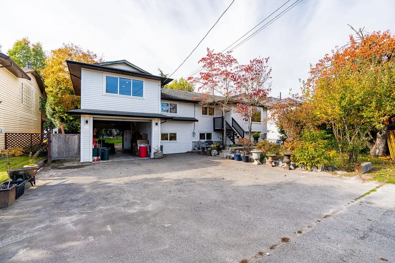 11853 GLENHURST STREET, Maple Ridge BC V2X 6V7