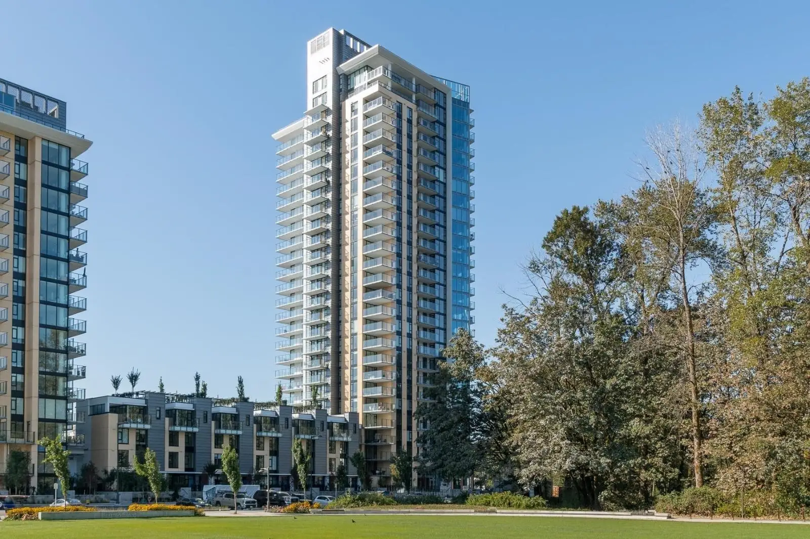 1002 1401 HUNTER STREET, North Vancouver BC V7J 0E2