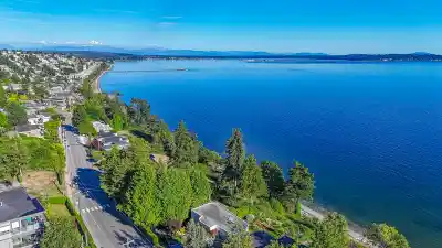 14249 MARINE DRIVE, White Rock BC V4B 1A9