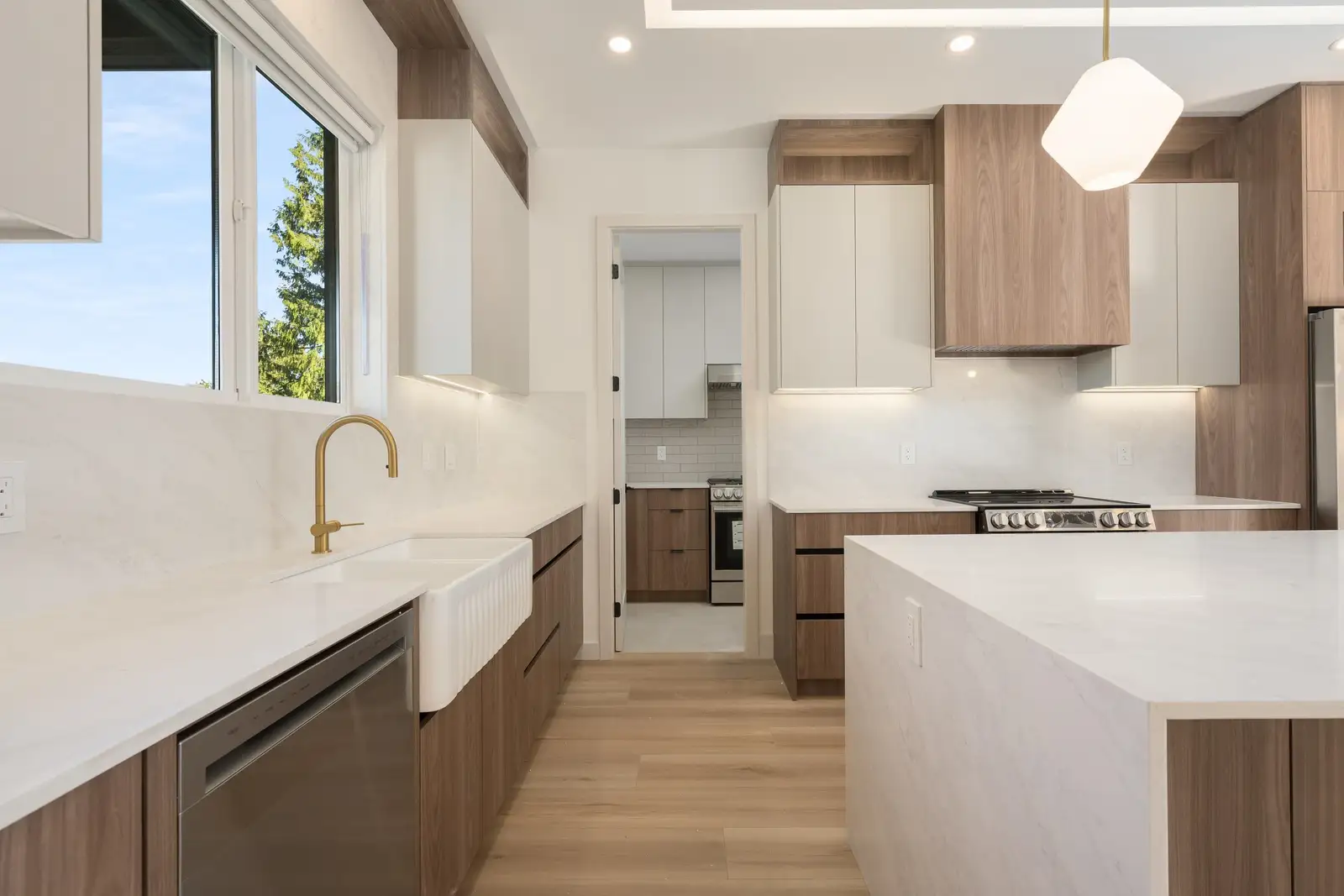 14755 111A AVENUE, Surrey BC V3R 2E2
