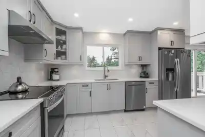 1728 156 STREET, Surrey BC V4A 4T1