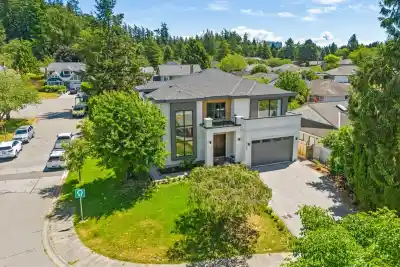 1946 143A STREET, Surrey BC V4A 7T1