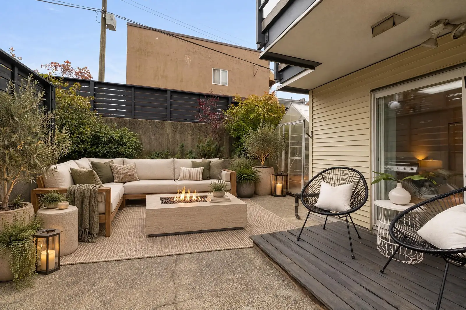 106 33 N TEMPLETON DRIVE, Vancouver BC V5L 3C9