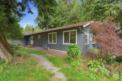 909 SEYMOUR BOULEVARD, North Vancouver BC V7J 2J7