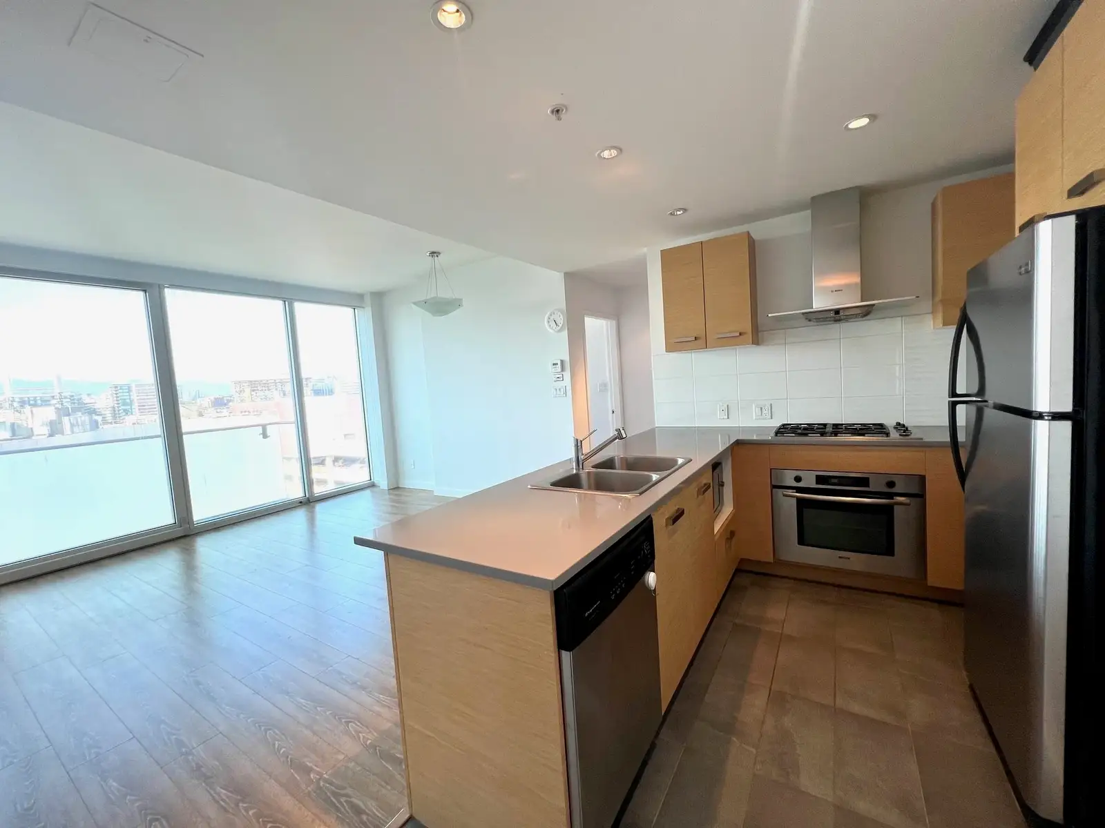 716 8080 CAMBIE ROAD, Richmond BC V6X 0C1