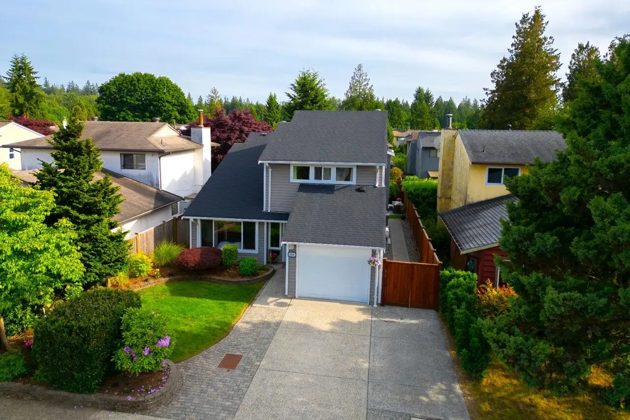 3216 SAVARY AVENUE, Coquitlam BC V3E 1M3