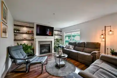 22 8892 208 STREET, Langley BC V1M 2N8