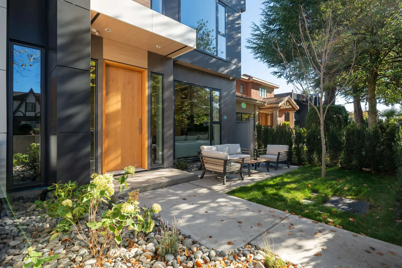 6894 ADERA STREET, Vancouver BC V6P 5C3