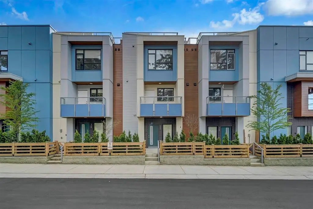 37 5858 132 STREET, Surrey BC V3X 1N1