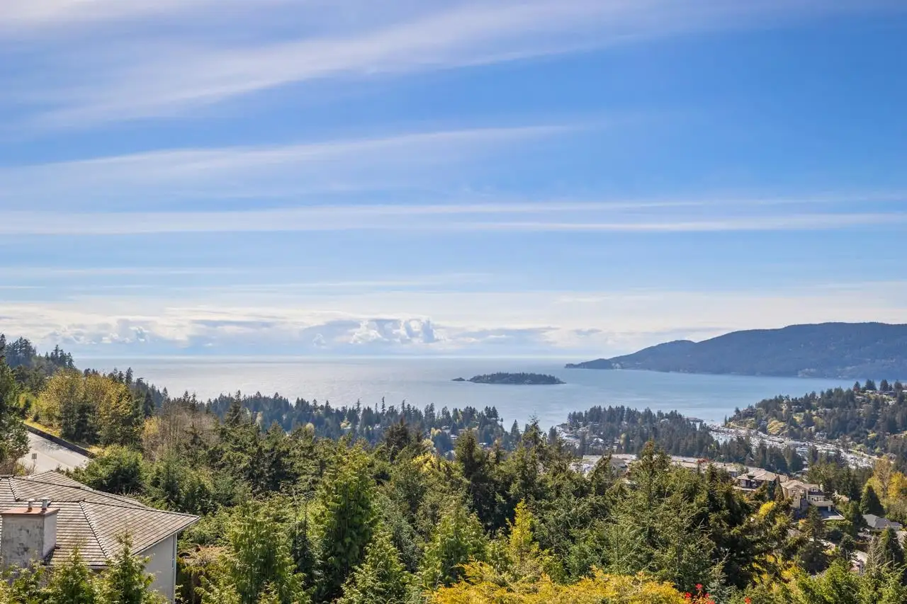4791 WESTWOOD PLACE, West Vancouver BC V7S 3C1