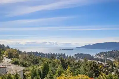 4791 WESTWOOD PLACE, West Vancouver BC V7S 3C1