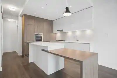 2301 1955 ALPHA WAY, Burnaby BC V5C 0K6