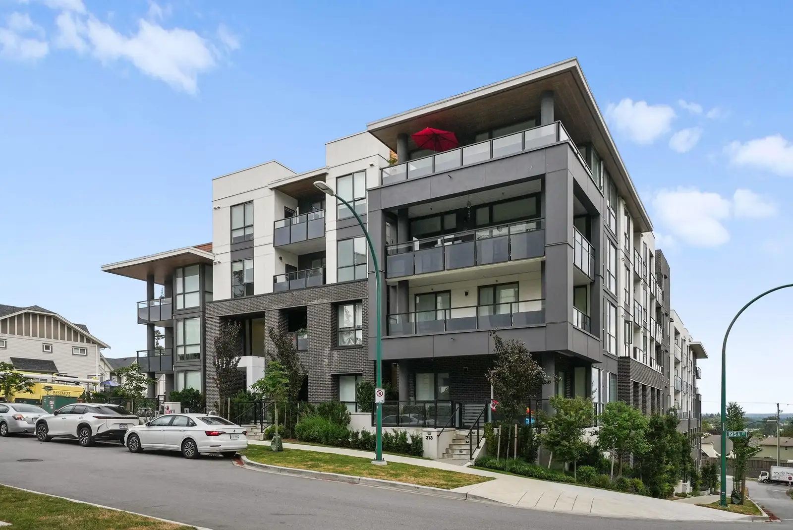 209 19577 65B STREET, Surrey BC V4N 6Y3