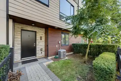 44 15688 28 AVENUE, Surrey BC V3Z 0N1