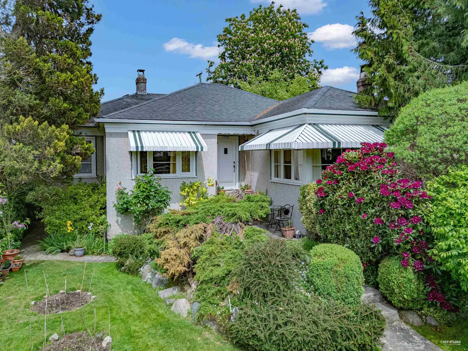 2245 W 22ND AVENUE, Vancouver BC V6L 1L6