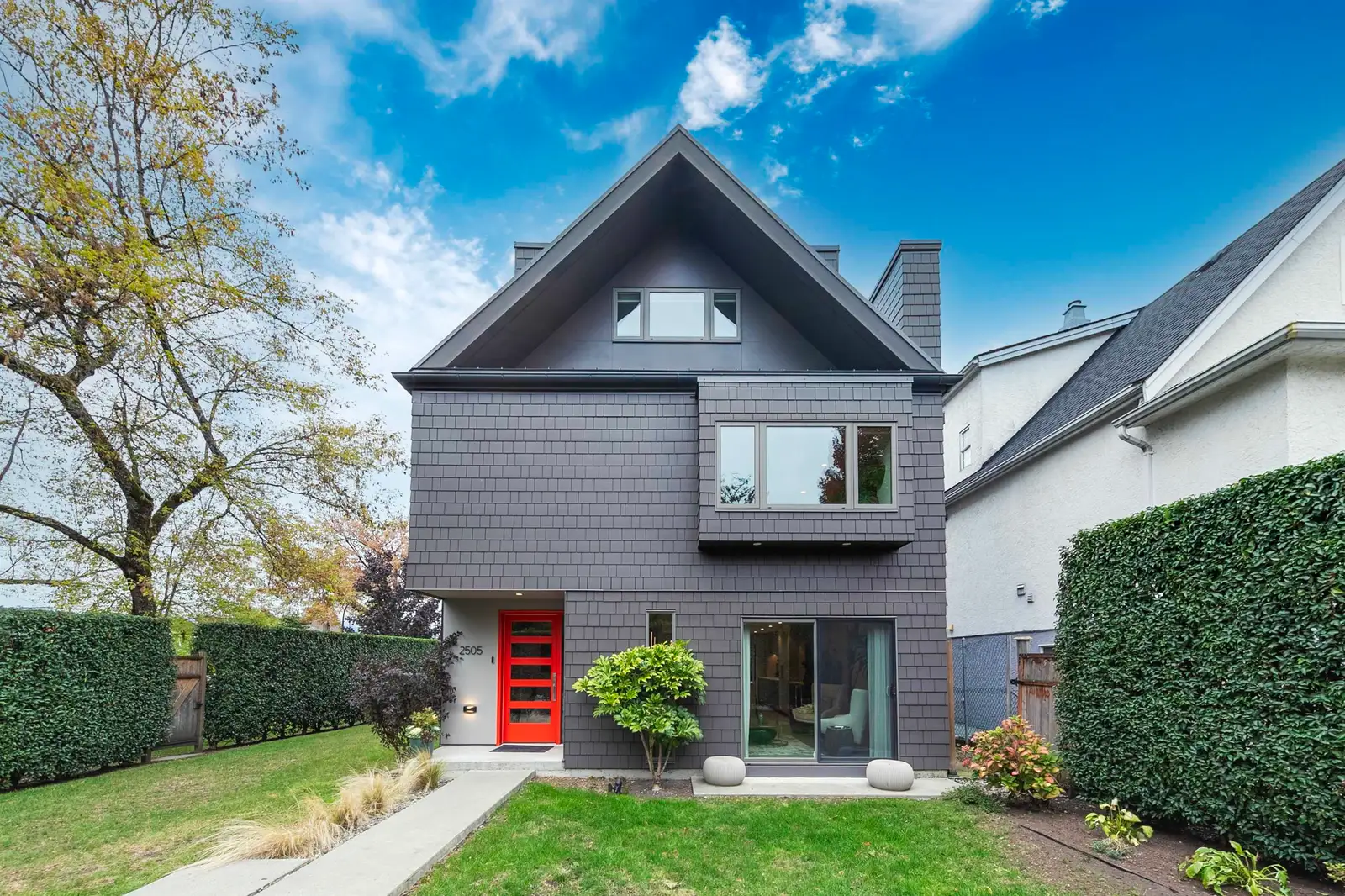 2505 ADANAC STREET, Vancouver BC V5K 2M6