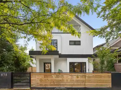 1 878 E 37TH AVENUE, Vancouver BC V5W 1G2