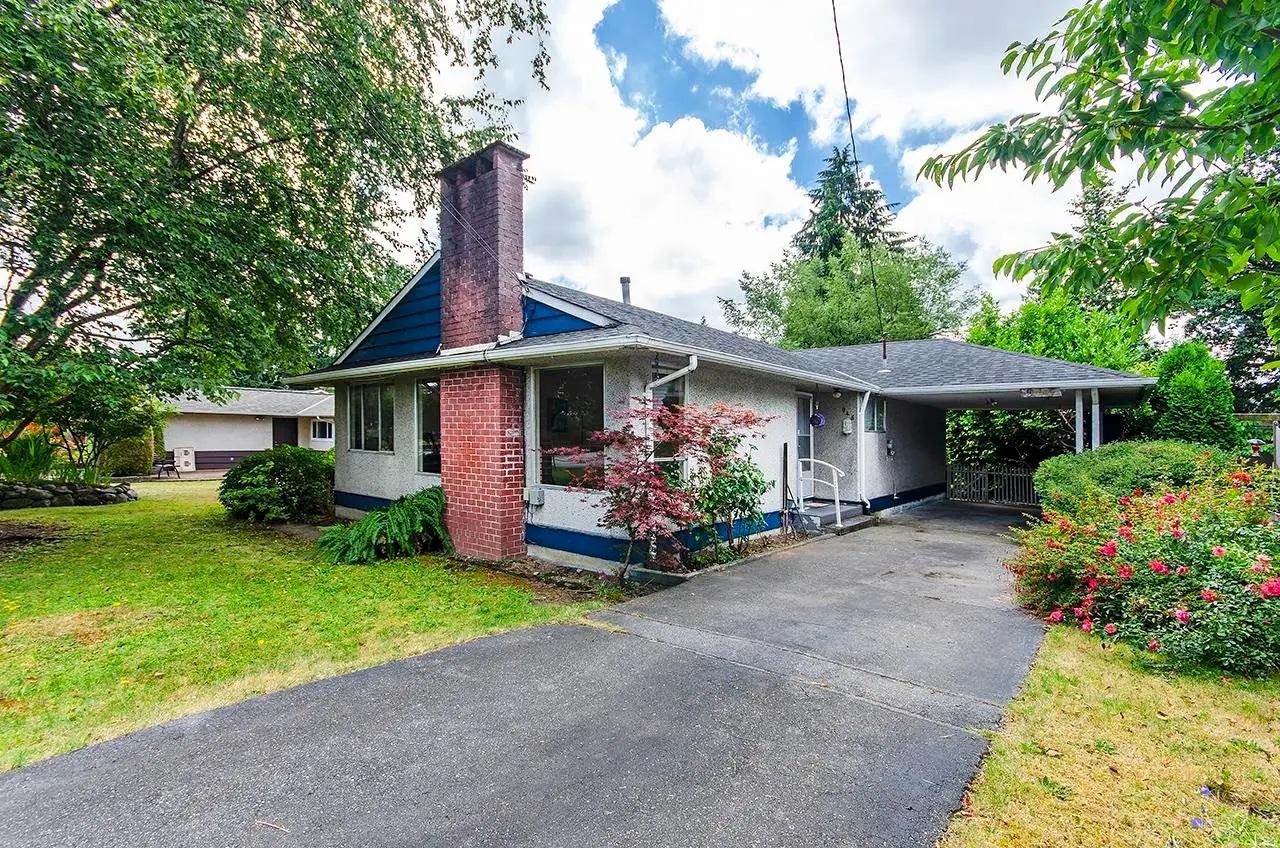 945 CAITHNESS CRESCENT, Port Moody BC V3H 1C4