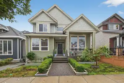 Avenue 17372 64A AVENUE, Surrey BC V3S 2H8