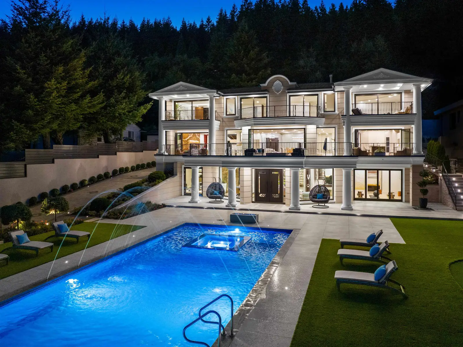 1123 CRESTLINE ROAD, West Vancouver BC V7S 2E3