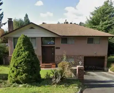 712 TOWNLEY STREET, Coquitlam BC V3J 4N1