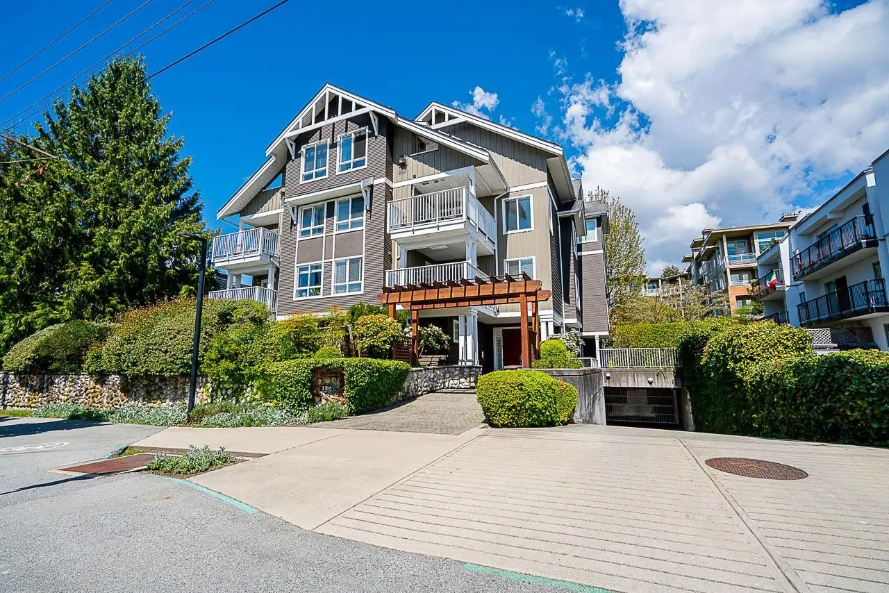 302 128 W 21ST STREET, North Vancouver BC V7M 1Y9