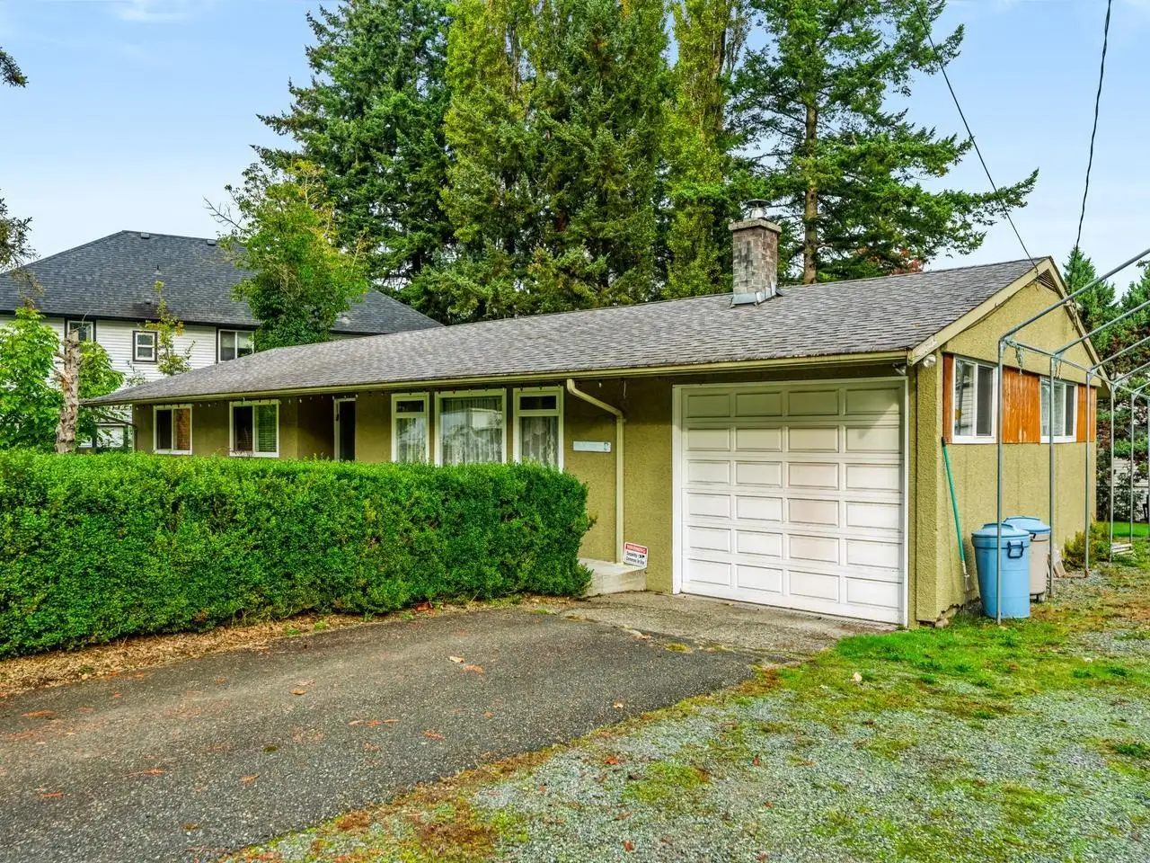23745 40 AVENUE, Langley BC V2Z 2J9