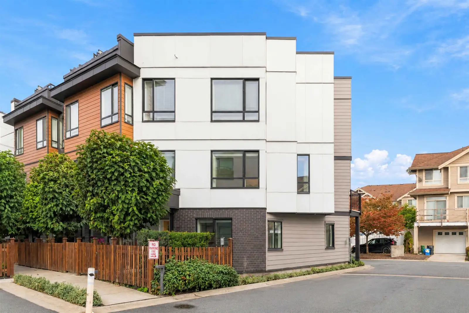 26 19749 55 AVENUE, Langley BC V3A 3W8
