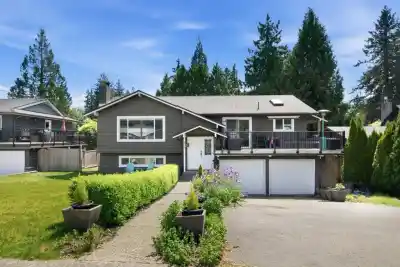 2416 TOLMIE AVENUE, Coquitlam BC V3K 3E7