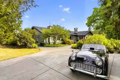 9837 MCKINNON CRESCENT, Langley BC V1M 3V6