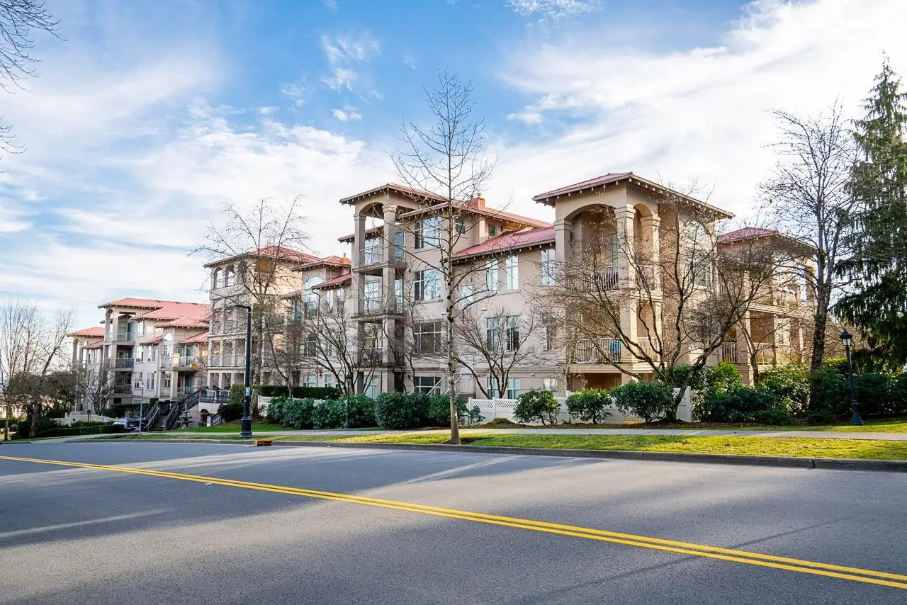 408 3176 PLATEAU BOULEVARD, Coquitlam BC V3E 3J2