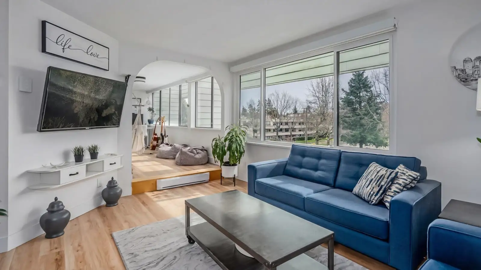 307 15272 19 AVENUE, Surrey BC V4A 1X6