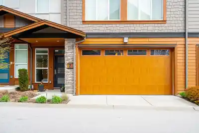 2 17033 FRASER HIGHWAY, Surrey BC V4N 6V2