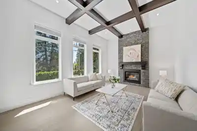 13101 14 AVENUE, Surrey BC V4A 1G6