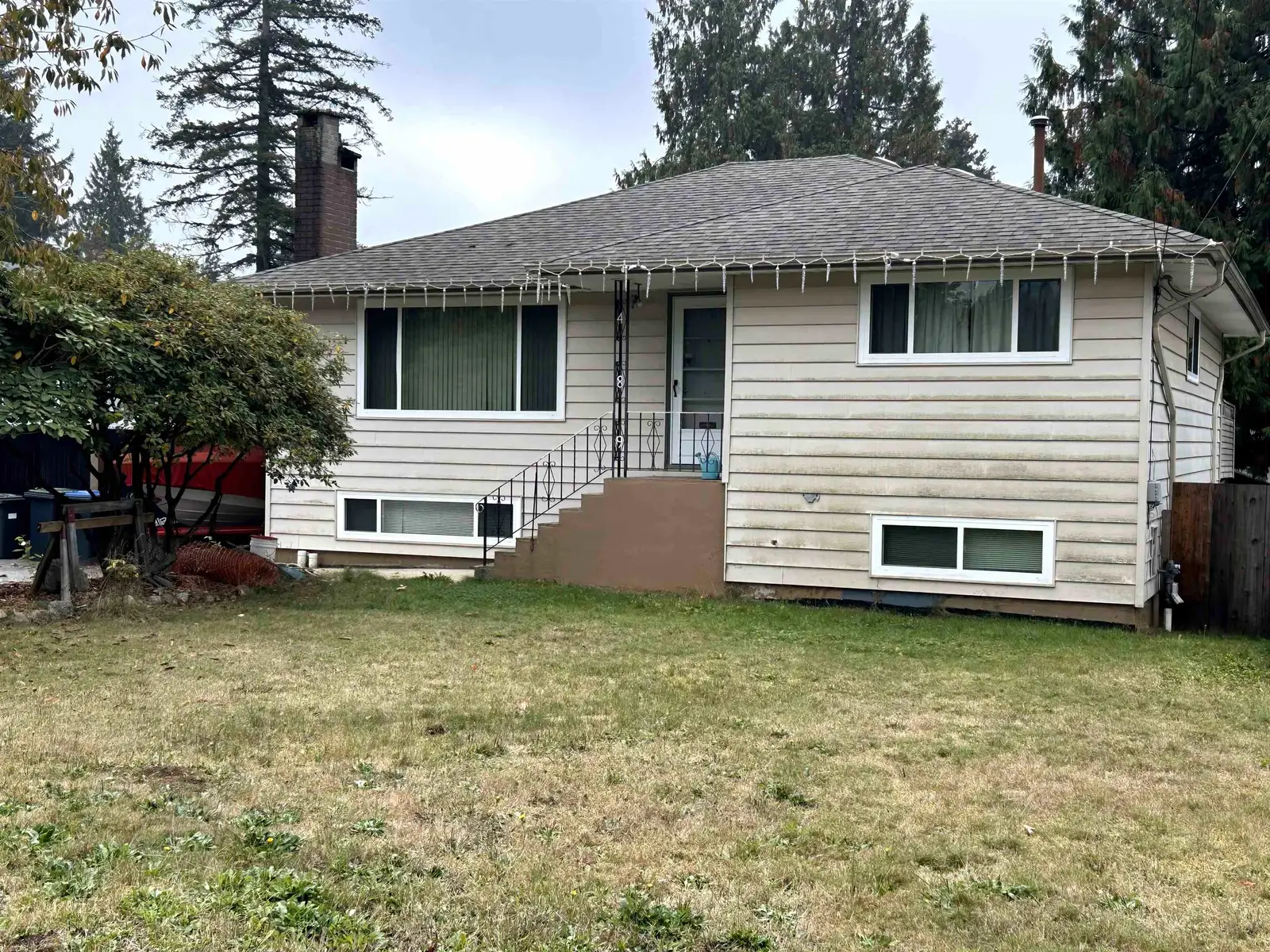 489 AILSA AVENUE, Port Moody BC V3H 1A2