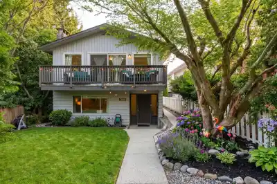 1949 MAHON AVENUE, North Vancouver BC V7M 2T4