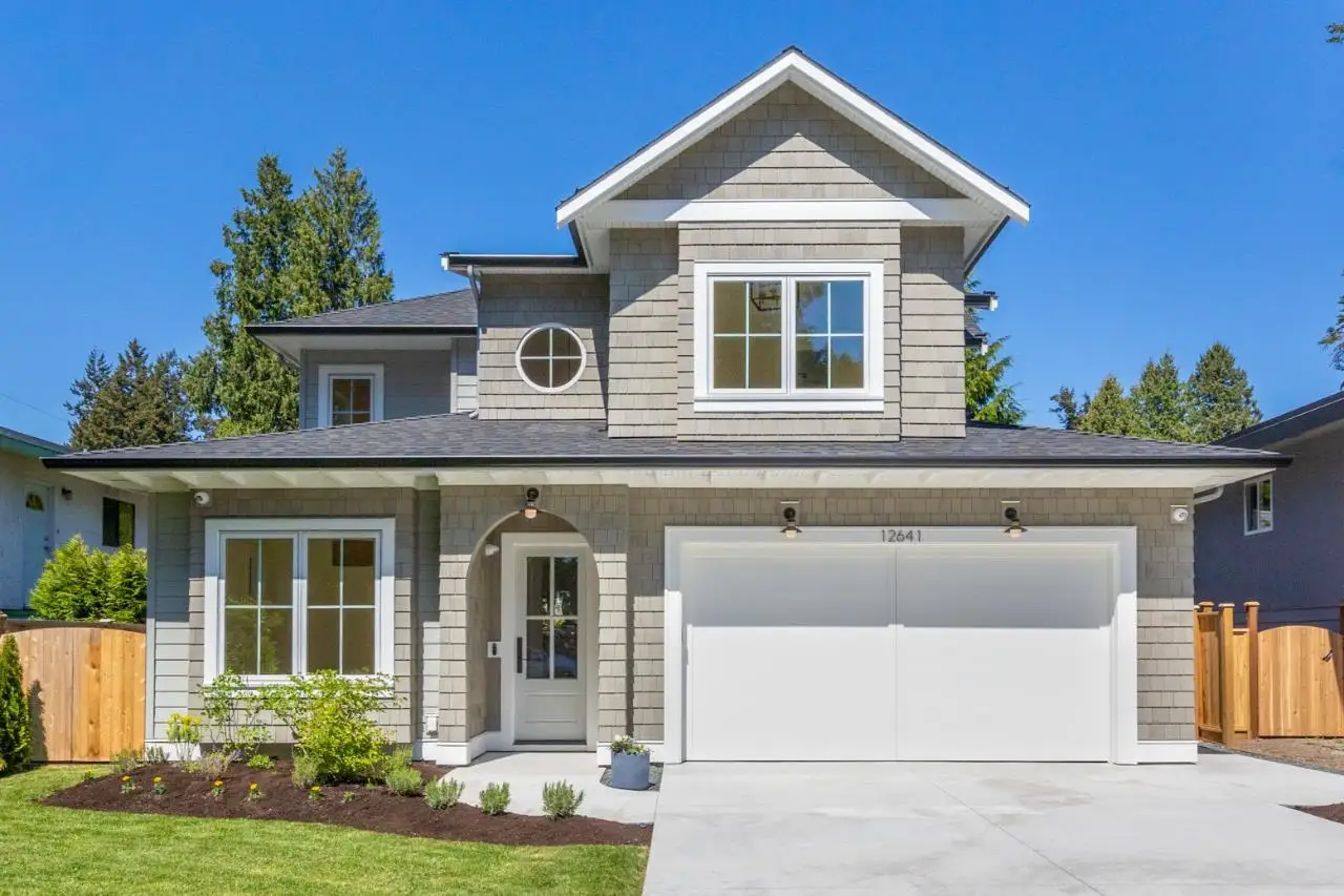 12641 15 AVENUE, Surrey BC V4A 1K2