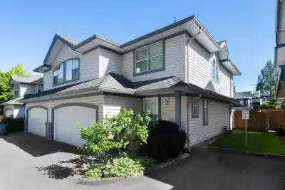 18 8257 121A STREET, Surrey BC V3W 3R4