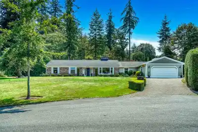 17394 28A AVENUE, Surrey BC V3Z 0E7