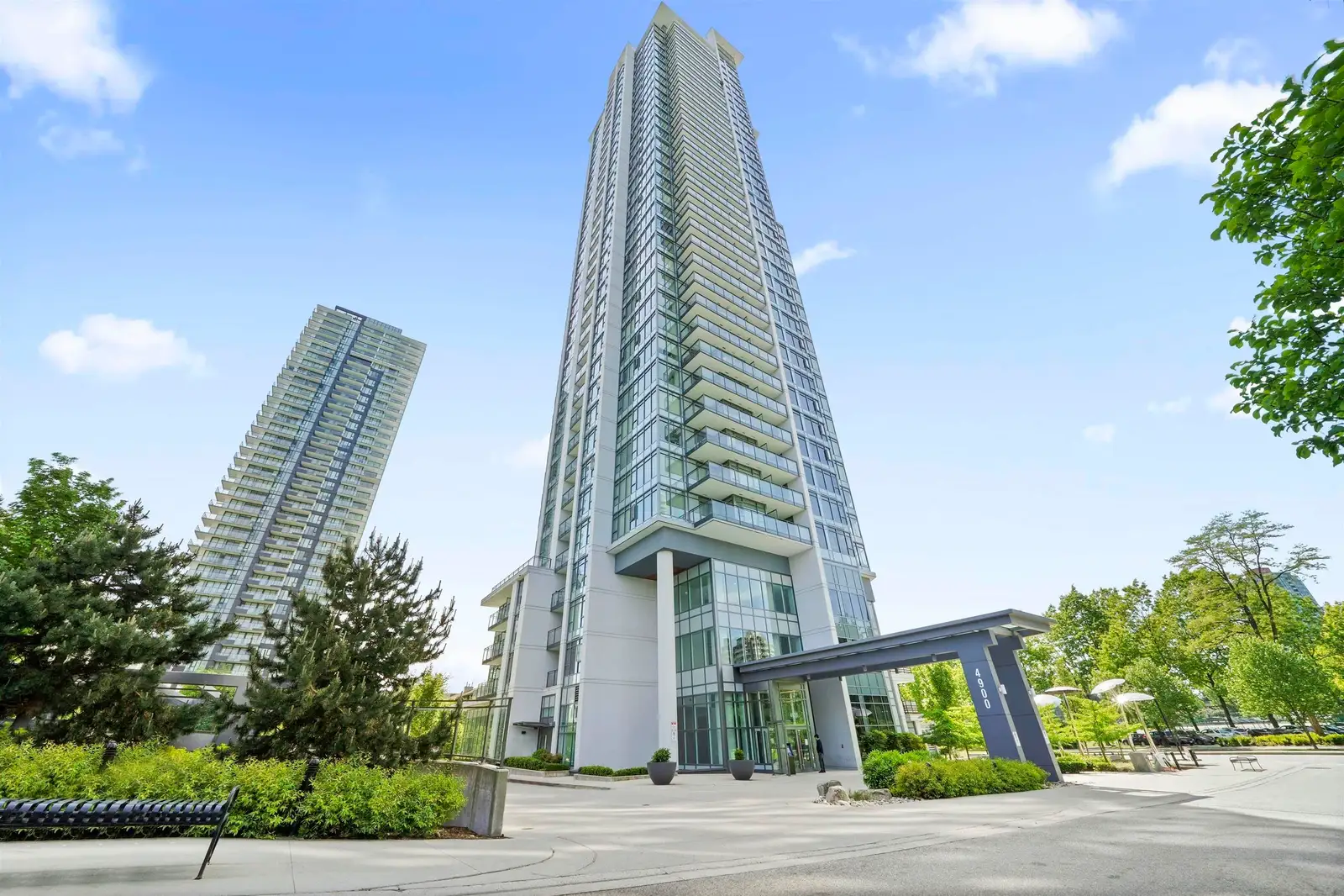 302 4900 LENNOX LANE, Burnaby BC V5H 0G9