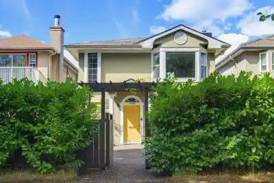 2143 UPLAND DRIVE, Vancouver BC V5P 2C9