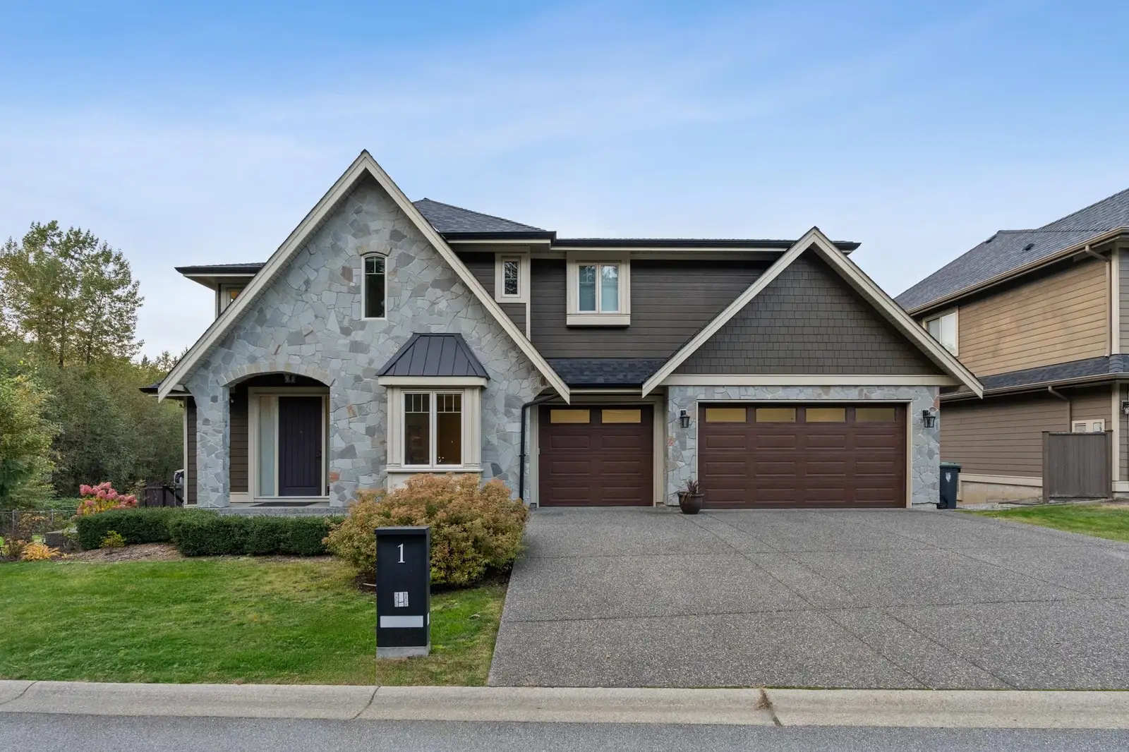 1 24455 61 AVENUE, Langley BC V2Y 0R4