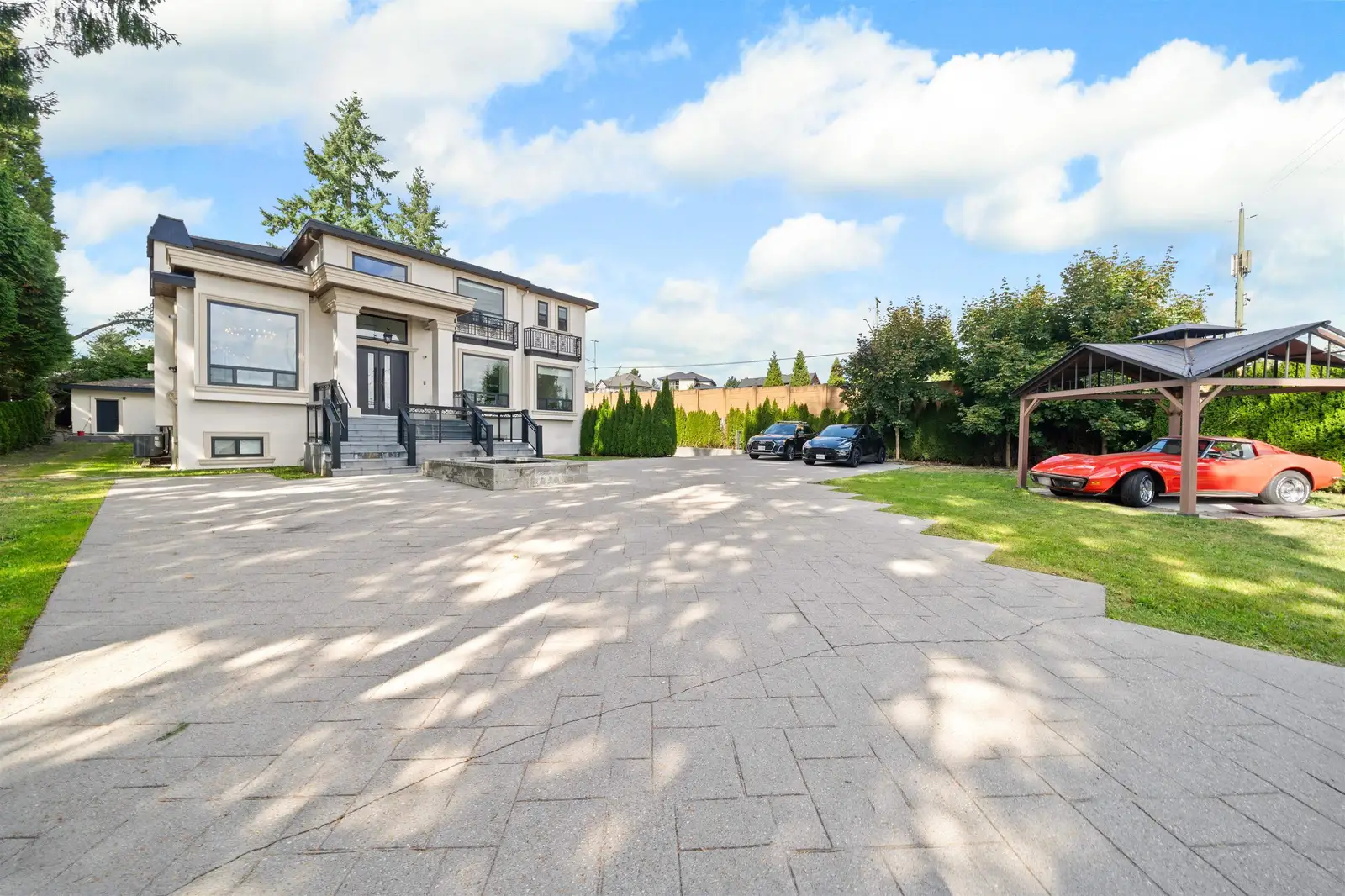 5585 148 STREET, Surrey BC V3S 3B5