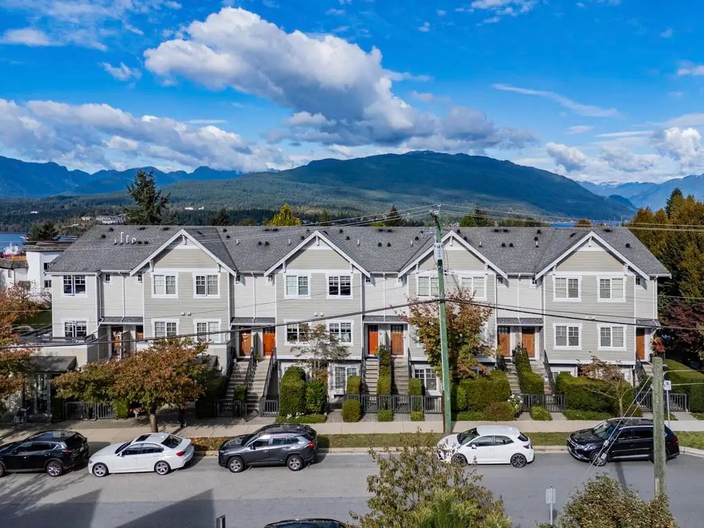 18 7198 BARNET ROAD, Burnaby BC V5A 1C9