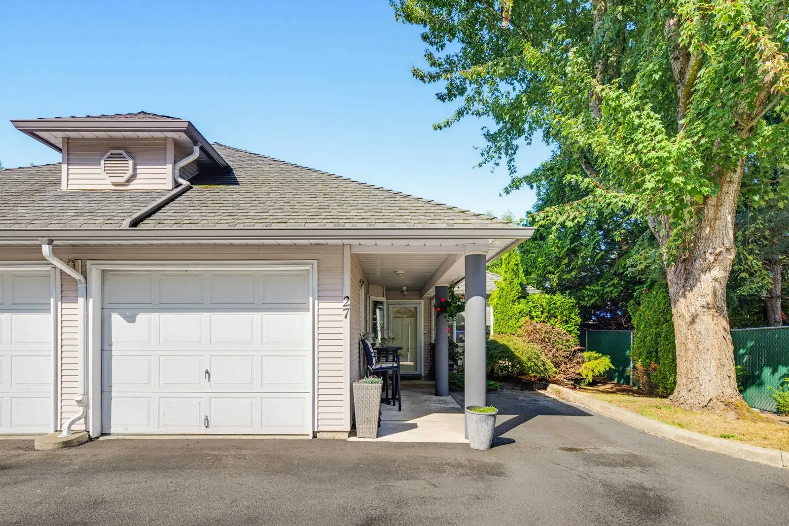 27 9088 HOLT ROAD, Surrey BC V3V 4H3
