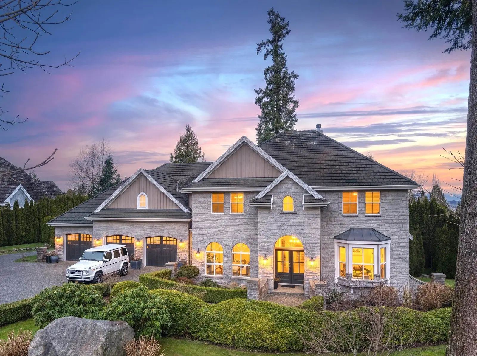 16283 29 AVENUE, Surrey BC V3Z 9X4