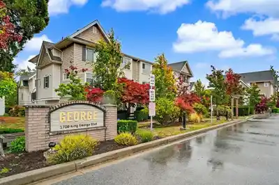 8 1708 KING GEORGE BOULEVARD, Surrey BC V4A 4Z8