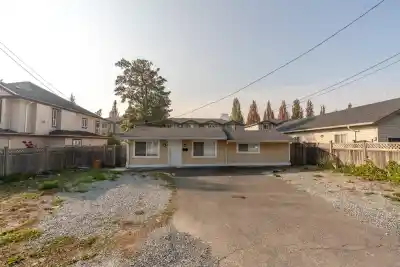 10269 139A STREET, Surrey BC V3T 4M1