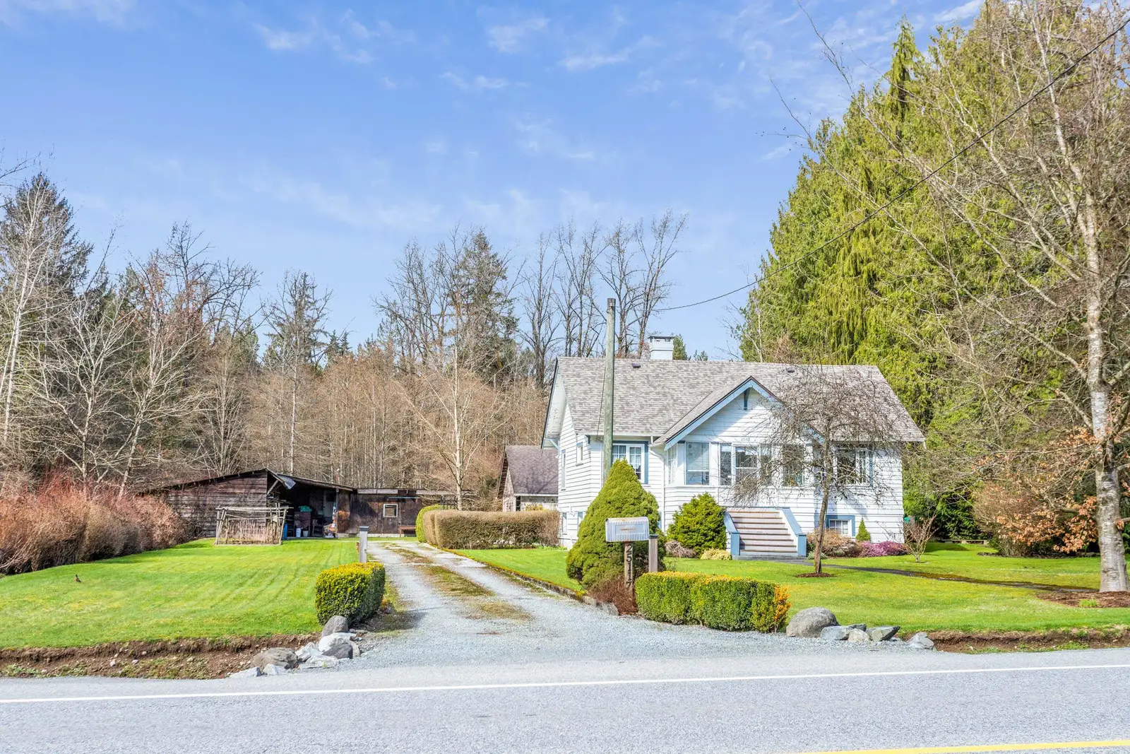 25117 DEWDNEY TRUNK ROAD, Maple Ridge BC V4R 1X6