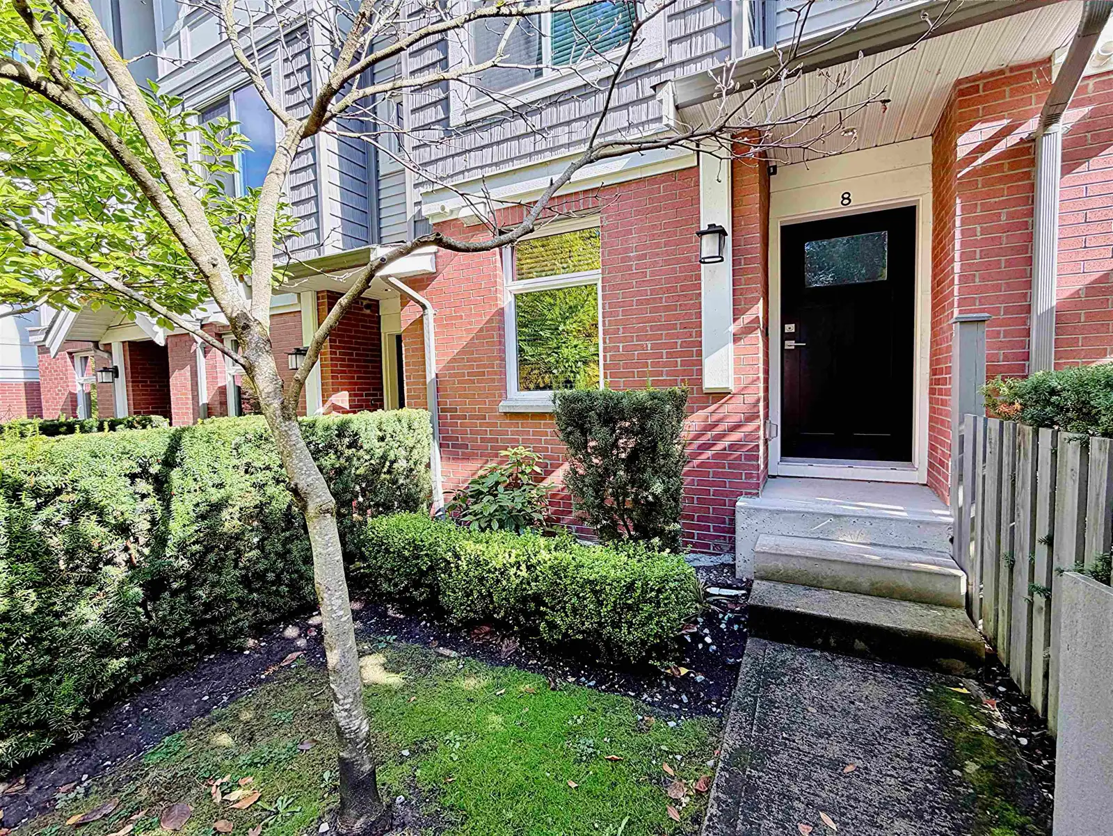 8 9718 161A STREET, Surrey BC V4N 6S7